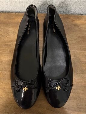 Tory Burch Black Leather Ballet Flat size 9.5 NEW